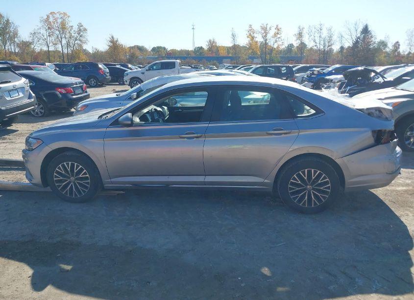 Photo 14 of 2021 Volkswagen Jetta 1.4T R-LINE/1.4T S/1.4T SE (VIN 3VWC57BU4MM087182)