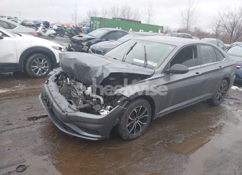 Photo 2 of 2019 Volkswagen Jetta 1.4T R-LINE/1.4T S/1.4T SE (VIN 3VWC57BU5KM022855)