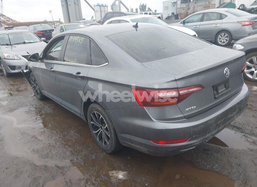 Photo 3 of 2019 Volkswagen Jetta 1.4T R-LINE/1.4T S/1.4T SE (VIN 3VWC57BU5KM022855)