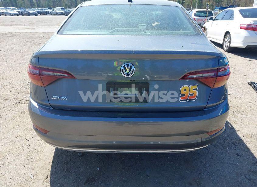 Photo 17 of 2019 Volkswagen Jetta 1.4T R-LINE/1.4T S/1.4T SE (VIN 3VWC57BU5KM047920)