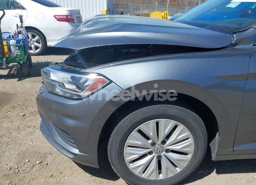 Photo 20 of 2019 Volkswagen Jetta 1.4T R-LINE/1.4T S/1.4T SE (VIN 3VWC57BU5KM047920)