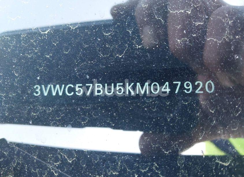 Photo 9 of 2019 Volkswagen Jetta 1.4T R-LINE/1.4T S/1.4T SE (VIN 3VWC57BU5KM047920)