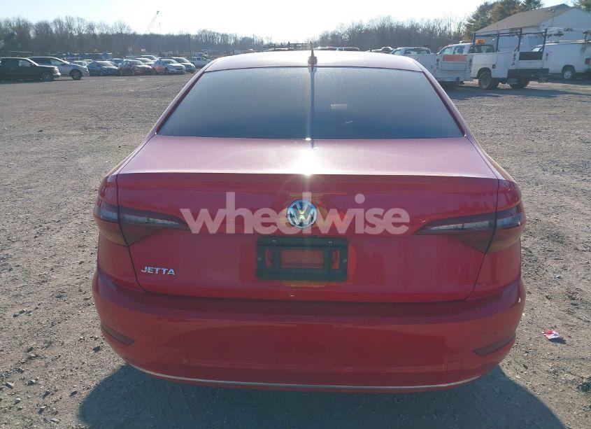 Photo 16 of 2019 Volkswagen Jetta (VIN 3VWC57BU5KM066886)