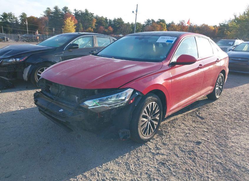 Photo 2 of 2019 Volkswagen Jetta 1.4T R-LINE/1.4T S/1.4T SE (VIN 3VWC57BU5KM091710)