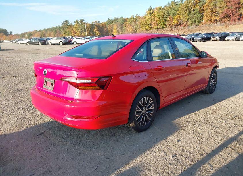 Photo 4 of 2019 Volkswagen Jetta 1.4T R-LINE/1.4T S/1.4T SE (VIN 3VWC57BU5KM091710)
