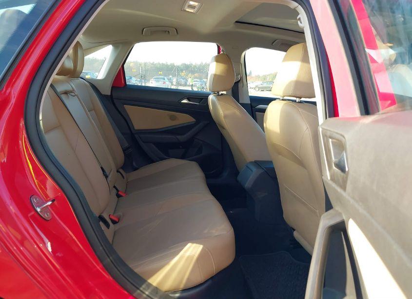 Photo 8 of 2019 Volkswagen Jetta 1.4T R-LINE/1.4T S/1.4T SE (VIN 3VWC57BU5KM091710)