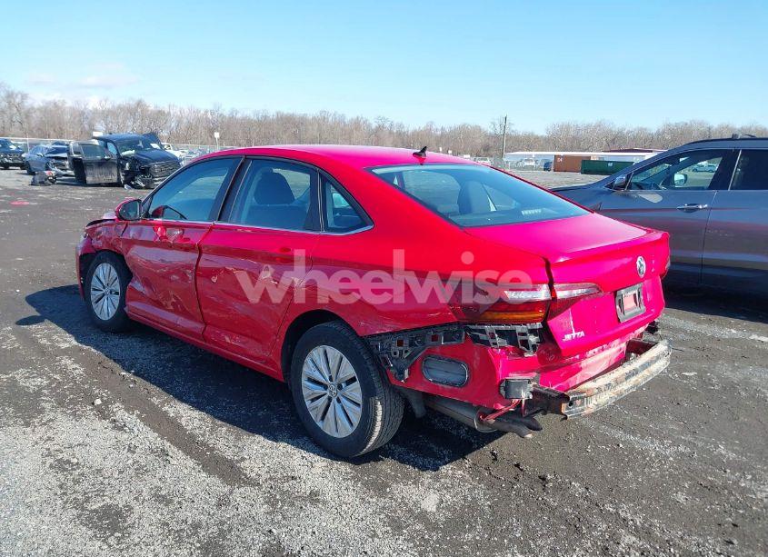 Photo 3 of 2019 Volkswagen Jetta N/A (VIN 3VWC57BU5KM093540)