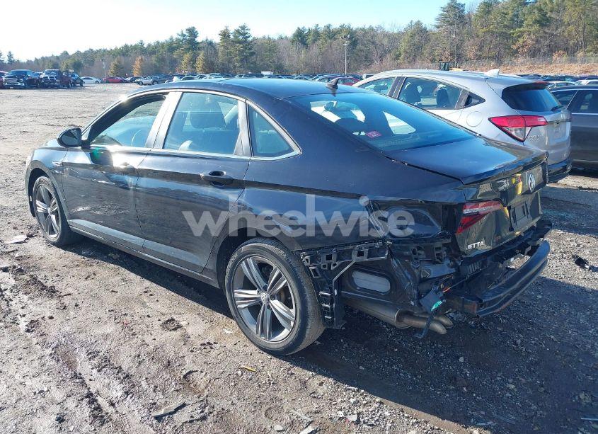 Photo 3 of 2019 Volkswagen Jetta 1.4T R-LINE/1.4T S/1.4T SE (VIN 3VWC57BU5KM116959)