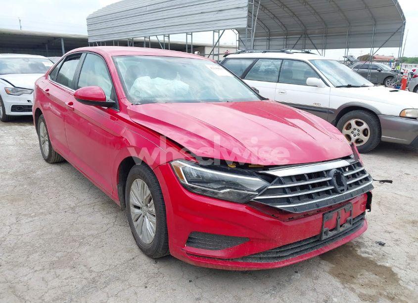2019 Volkswagen Jetta 1.4T R-LINE/1.4T S/1.4T SE (VIN 3VWC57BU5KM137343) main photo