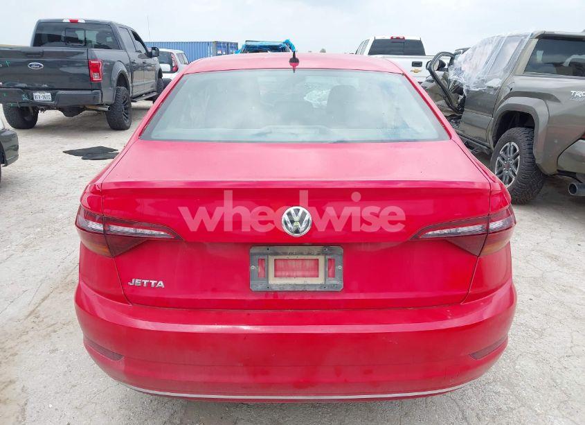 Photo 16 of 2019 Volkswagen Jetta 1.4T R-LINE/1.4T S/1.4T SE (VIN 3VWC57BU5KM137343)