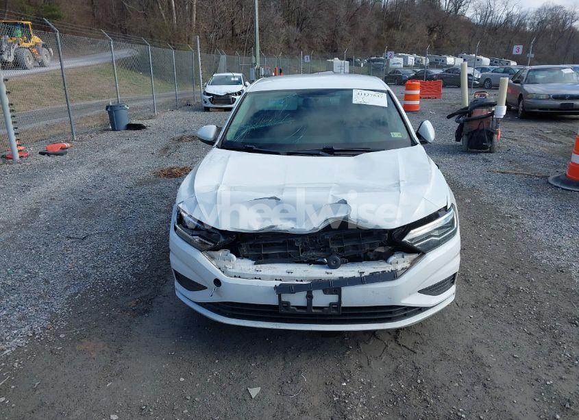 Photo 12 of 2019 Volkswagen Jetta 1.4T R-LINE/1.4T S/1.4T SE (VIN 3VWC57BU5KM138301)