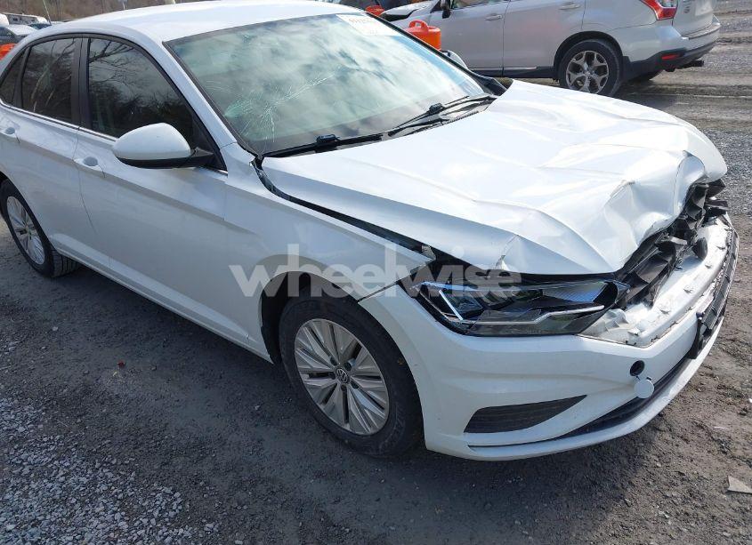 Photo 17 of 2019 Volkswagen Jetta 1.4T R-LINE/1.4T S/1.4T SE (VIN 3VWC57BU5KM138301)