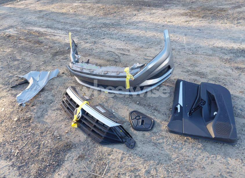 Photo 12 of 2019 Volkswagen Jetta 1.4T R-LINE/1.4T S/1.4T SE (VIN 3VWC57BU5KM184730)