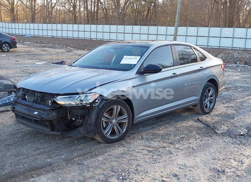 Photo 2 of 2019 Volkswagen Jetta 1.4T R-LINE/1.4T S/1.4T SE (VIN 3VWC57BU5KM184730)