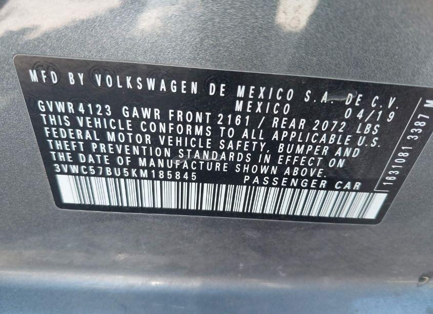 Photo 9 of 2019 Volkswagen Jetta 1.4T R-LINE/1.4T S/1.4T SE (VIN 3VWC57BU5KM185845)