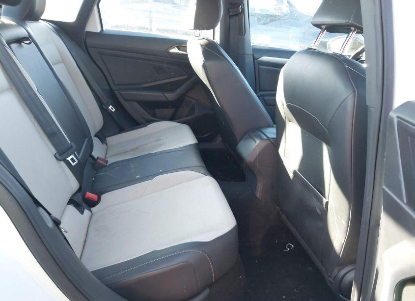 Photo 8 of 2019 Volkswagen Jetta 1.4T R-LINE/1.4T S/1.4T SE (VIN 3VWC57BU5KM223509)