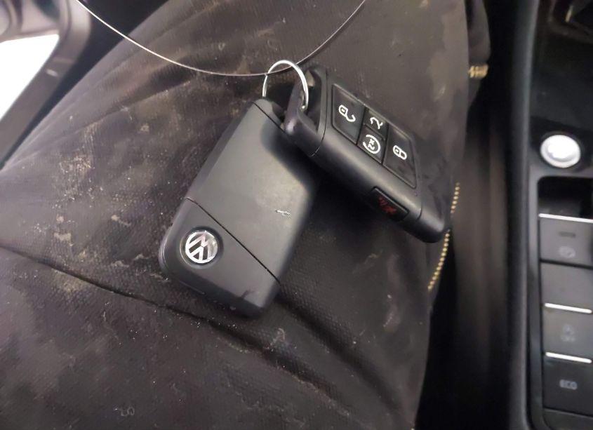 Photo 11 of 2019 Volkswagen Jetta 1.4T R-LINE/1.4T S/1.4T SE (VIN 3VWC57BU5KM226300)