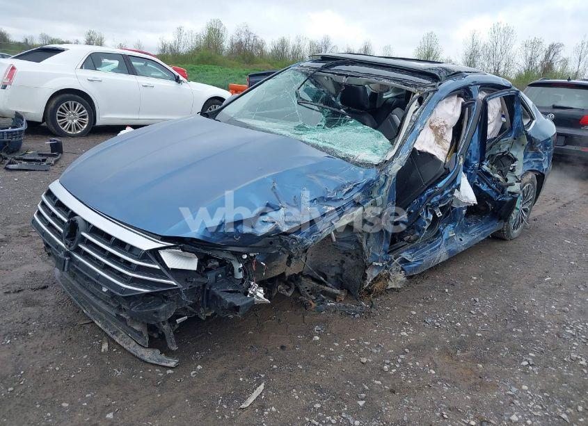 Photo 2 of 2019 Volkswagen Jetta 1.4T R-LINE/1.4T S/1.4T SE (VIN 3VWC57BU5KM227849)