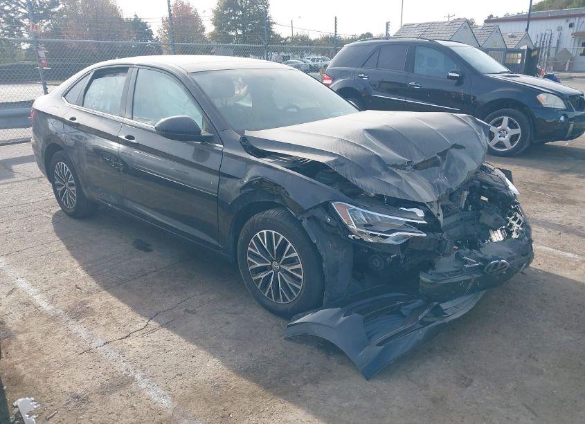 2019 Volkswagen Jetta 1.4T R-LINE/1.4T S/1.4T SE (VIN 3VWC57BU5KM237832) main photo