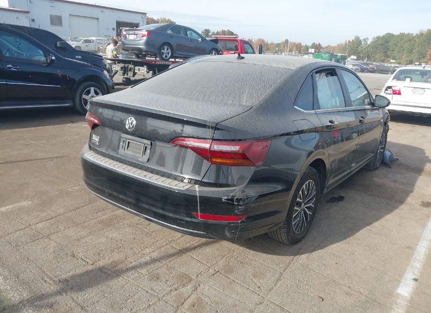 Photo 4 of 2019 Volkswagen Jetta 1.4T R-LINE/1.4T S/1.4T SE (VIN 3VWC57BU5KM237832)