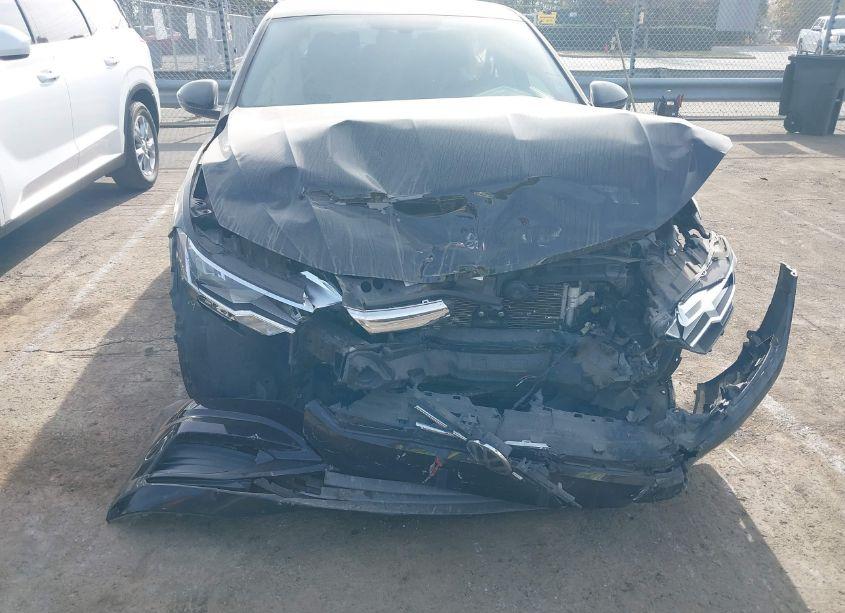 Photo 6 of 2019 Volkswagen Jetta 1.4T R-LINE/1.4T S/1.4T SE (VIN 3VWC57BU5KM237832)