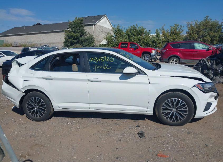 Photo 13 of 2020 Volkswagen Jetta 1.4T R-LINE/1.4T S/1.4T SE (VIN 3VWC57BU5LM090400)