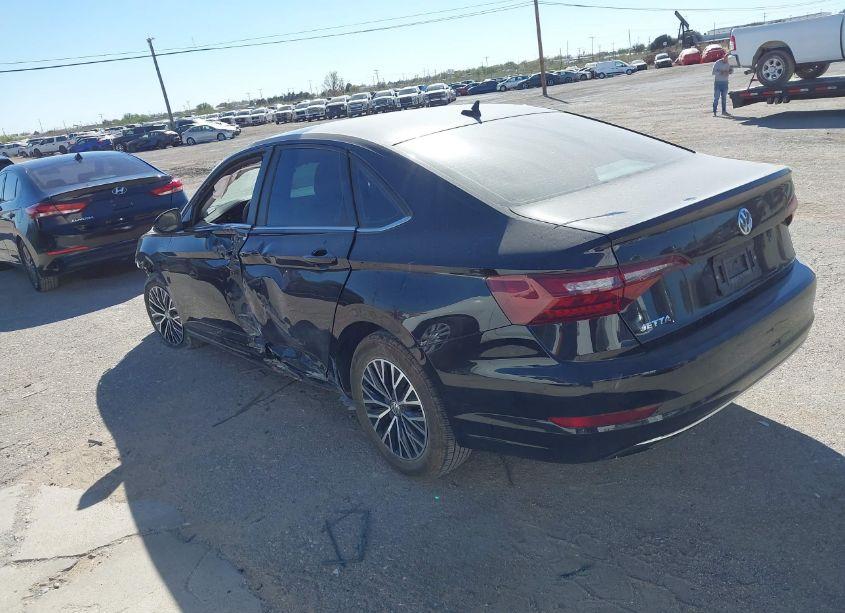 Photo 3 of 2021 Volkswagen Jetta 1.4T R-LINE/1.4T S/1.4T SE (VIN 3VWC57BU5MM006769)