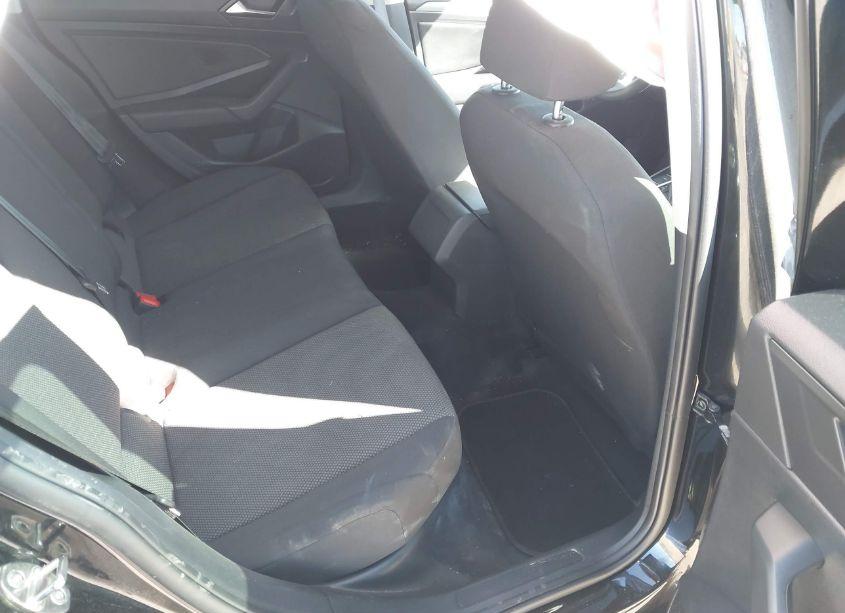 Photo 8 of 2021 Volkswagen Jetta 1.4T R-LINE/1.4T S/1.4T SE (VIN 3VWC57BU5MM006769)