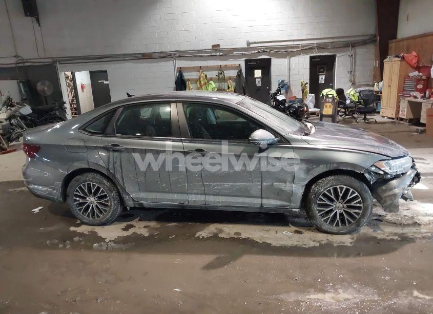 Photo 13 of 2021 Volkswagen Jetta 1.4T R-LINE/1.4T S/1.4T SE (VIN 3VWC57BU5MM028805)