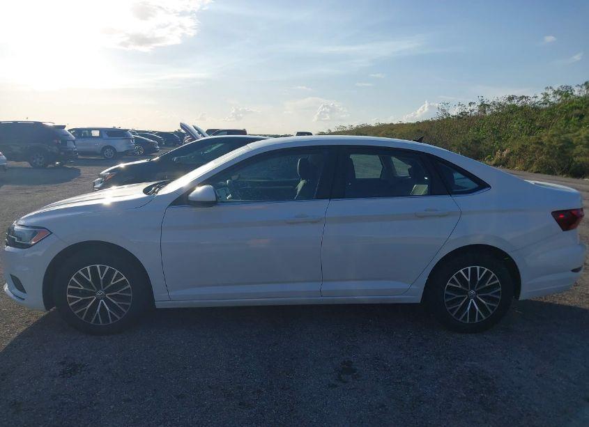 Photo 14 of 2021 Volkswagen Jetta 1.4T R-LINE/1.4T S/1.4T SE (VIN 3VWC57BU5MM069953)