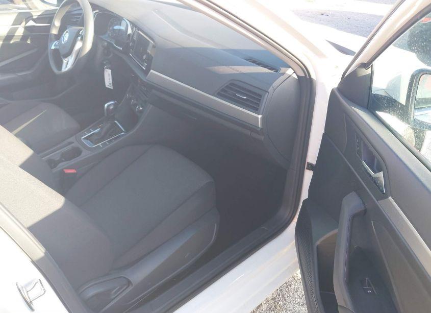 Photo 5 of 2021 Volkswagen Jetta 1.4T R-LINE/1.4T S/1.4T SE (VIN 3VWC57BU5MM069953)