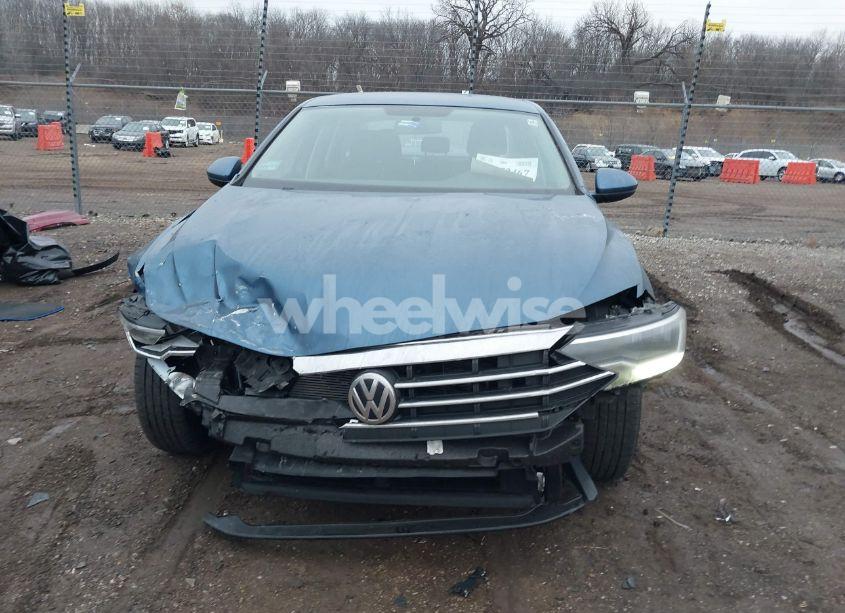 Photo 13 of 2021 Volkswagen Jetta 1.4T R-LINE/1.4T S/1.4T SE (VIN 3VWC57BU5MM072903)