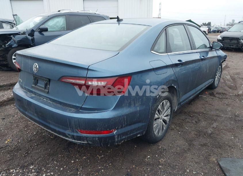 Photo 4 of 2021 Volkswagen Jetta 1.4T R-LINE/1.4T S/1.4T SE (VIN 3VWC57BU5MM072903)