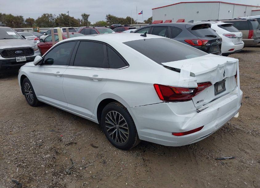 Photo 3 of 2021 Volkswagen Jetta 1.4T R-LINE/1.4T S/1.4T SE (VIN 3VWC57BU5MM097235)