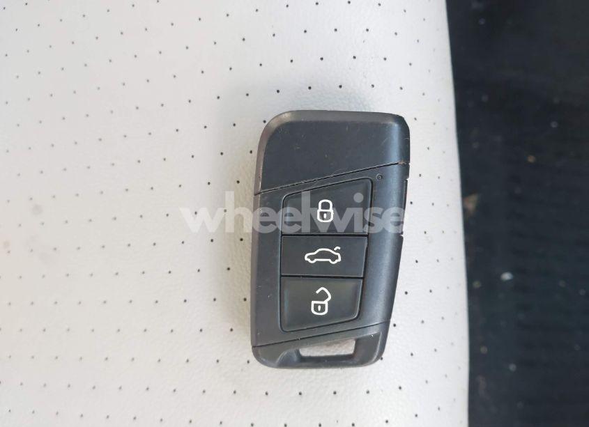 Photo 11 of 2019 Volkswagen Jetta 1.4T R-LINE/1.4T S/1.4T SE (VIN 3VWC57BU6KM058134)