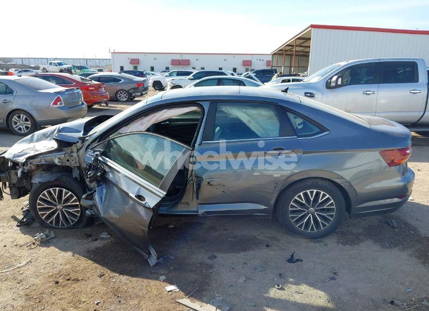 Photo 15 of 2019 Volkswagen Jetta 1.4T R-LINE/1.4T S/1.4T SE (VIN 3VWC57BU6KM061051)