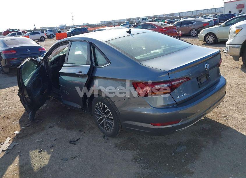 Photo 3 of 2019 Volkswagen Jetta 1.4T R-LINE/1.4T S/1.4T SE (VIN 3VWC57BU6KM061051)