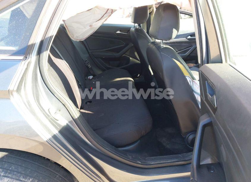 Photo 8 of 2019 Volkswagen Jetta 1.4T R-LINE/1.4T S/1.4T SE (VIN 3VWC57BU6KM061051)