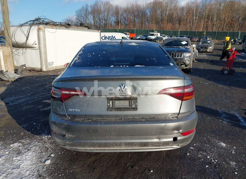 Photo 16 of 2019 Volkswagen Jetta 1.4T R-LINE/1.4T S/1.4T SE (VIN 3VWC57BU6KM067299)