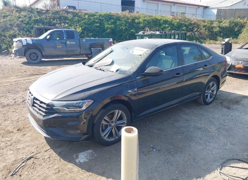 Photo 2 of 2019 Volkswagen Jetta 1.4T R-LINE/1.4T S/1.4T SE (VIN 3VWC57BU6KM070980)