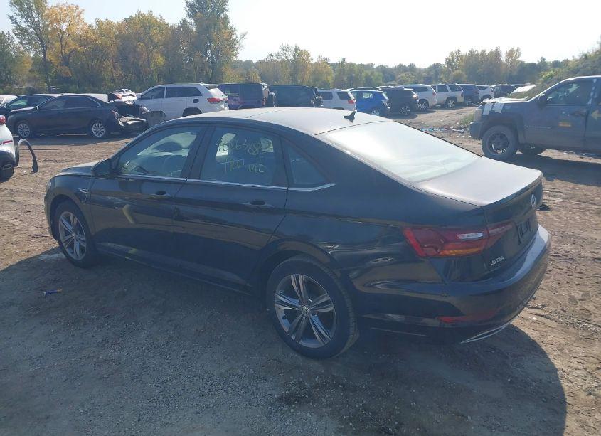 Photo 3 of 2019 Volkswagen Jetta 1.4T R-LINE/1.4T S/1.4T SE (VIN 3VWC57BU6KM070980)