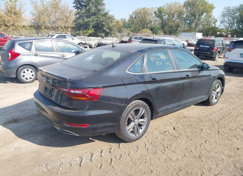 Photo 4 of 2019 Volkswagen Jetta 1.4T R-LINE/1.4T S/1.4T SE (VIN 3VWC57BU6KM070980)