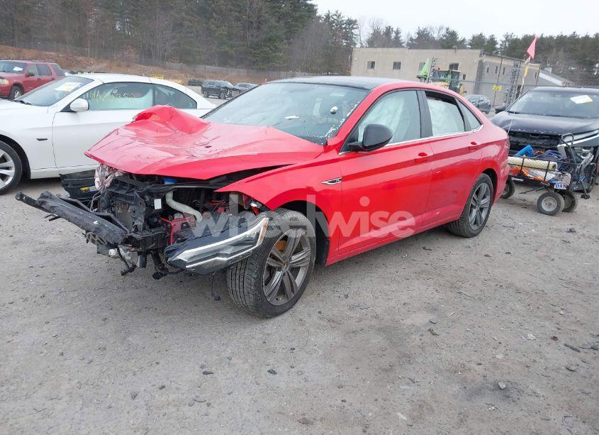 Photo 2 of 2019 Volkswagen Jetta 1.4T R-LINE/1.4T S/1.4T SE (VIN 3VWC57BU6KM074298)