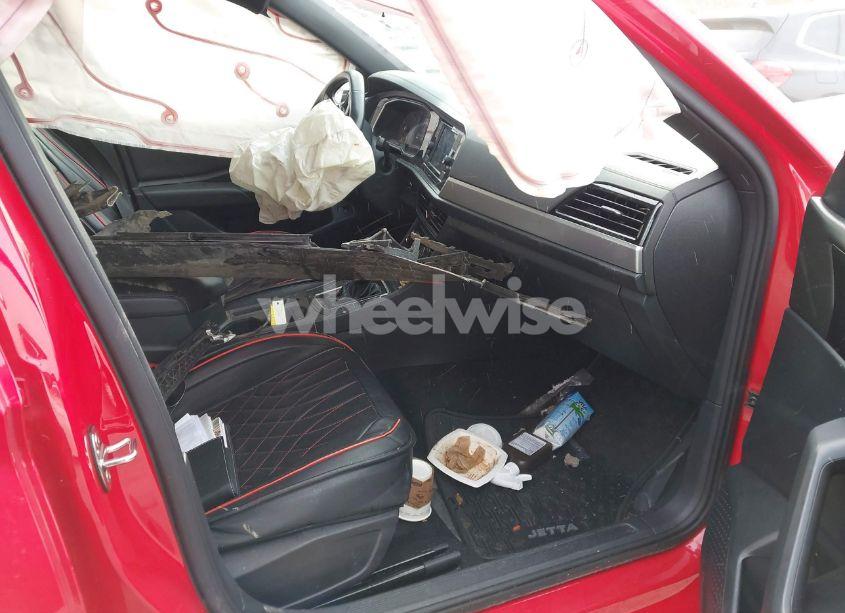 Photo 5 of 2019 Volkswagen Jetta 1.4T R-LINE/1.4T S/1.4T SE (VIN 3VWC57BU6KM074298)