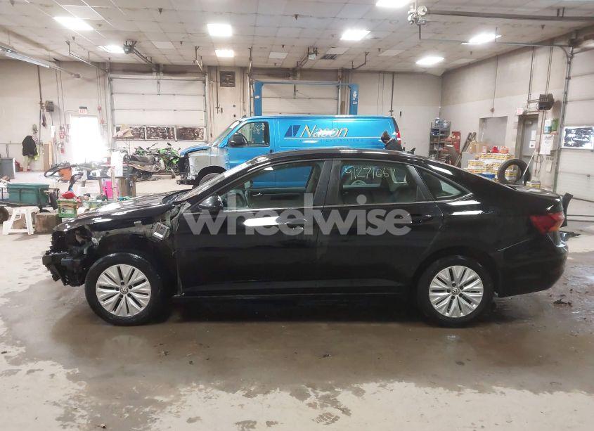 Photo 15 of 2019 Volkswagen Jetta 1.4T R-LINE/1.4T S/1.4T SE (VIN 3VWC57BU6KM079159)