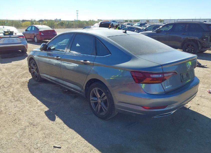 Photo 3 of 2019 Volkswagen Jetta 1.4T R-LINE/1.4T S/1.4T SE (VIN 3VWC57BU6KM111219)