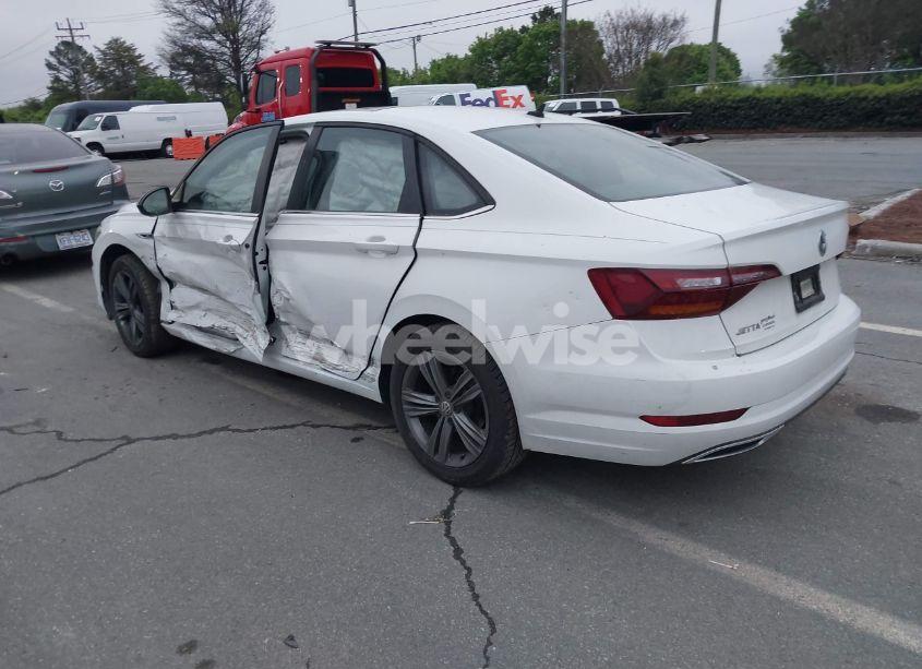 Photo 3 of 2019 Volkswagen Jetta 1.4T R-LINE/1.4T S/1.4T SE (VIN 3VWC57BU6KM162459)