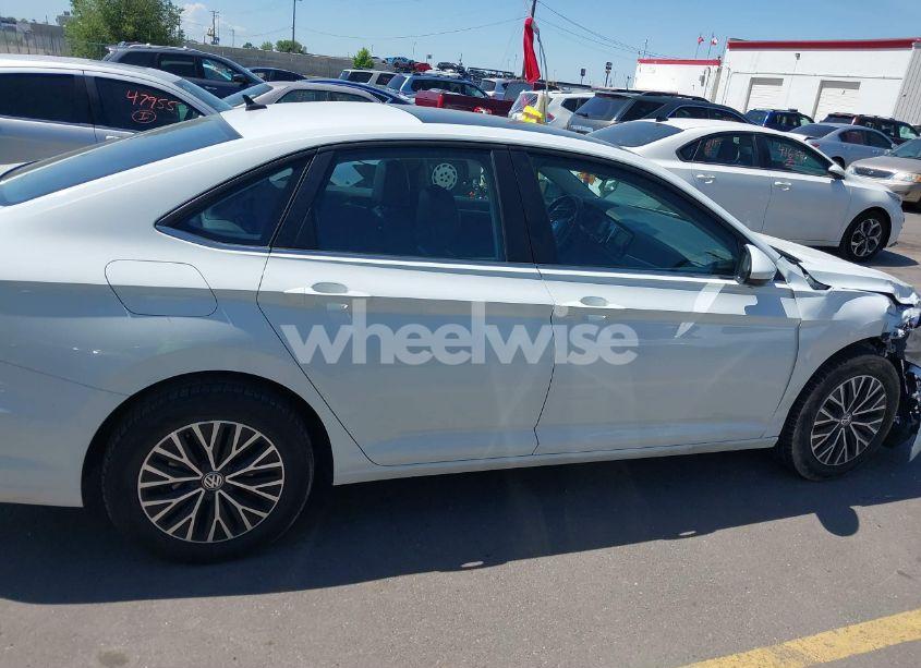 Photo 13 of 2019 Volkswagen Jetta 1.4T R-LINE/1.4T S/1.4T SE (VIN 3VWC57BU6KM164356)