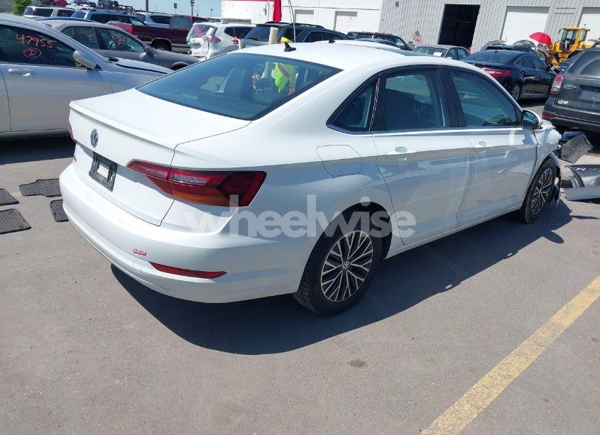 Photo 4 of 2019 Volkswagen Jetta 1.4T R-LINE/1.4T S/1.4T SE (VIN 3VWC57BU6KM164356)