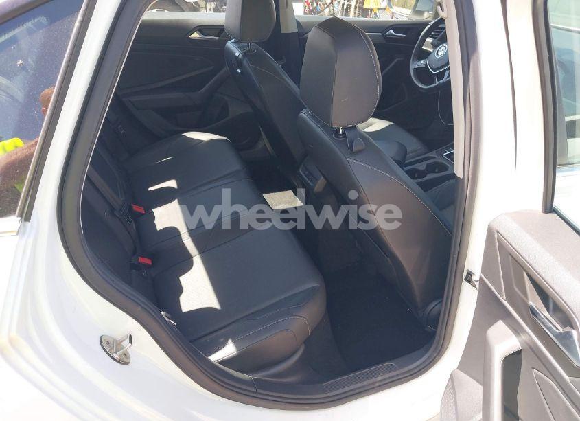 Photo 8 of 2019 Volkswagen Jetta 1.4T R-LINE/1.4T S/1.4T SE (VIN 3VWC57BU6KM164356)